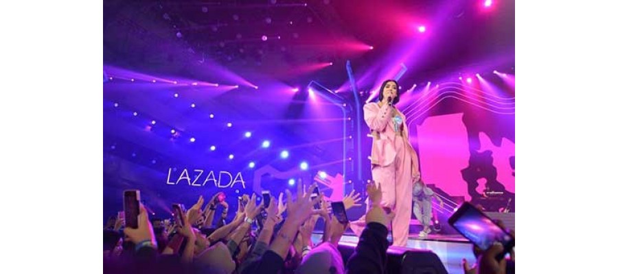 Dua Lipa ‘Gegerkan’ Panggung Lazada Super Party Tadi Malam